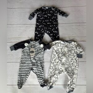 3 Pairs Gerber Bear Themed Sleep N’ Play Pajamas Bundle size 0-3m
